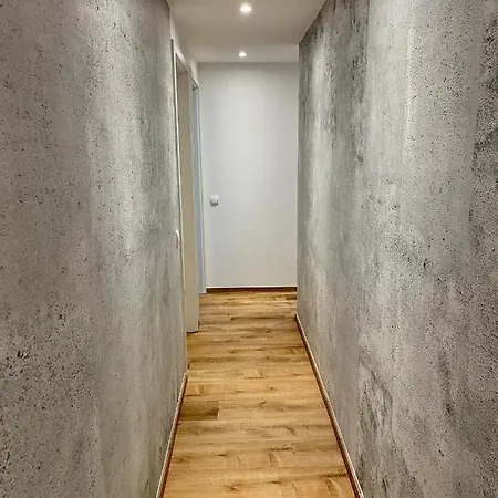 公寓 Lucian Near Frankfurt *