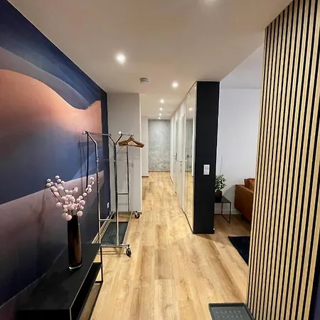 Lucian Near Frankfurt 奥芬巴赫