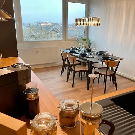 Lucian Near Frankfurt 公寓